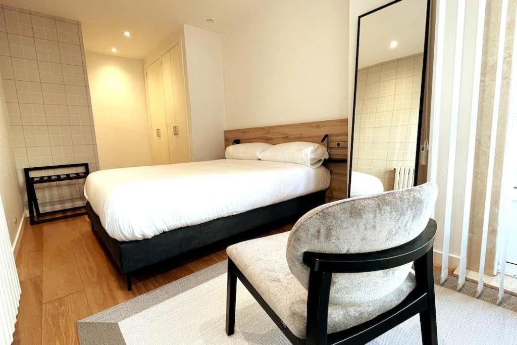 H7072 Luxury Apartments Santiago de Compostela Exterior photo